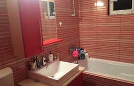 Oportunitate! Apartament 3 camere, decomandat, zona Parcului Colina