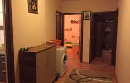 Oportunitate! Apartament 3 camere, decomandat, zona Parcului Colina
