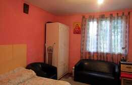 De vanzare casa cuplata 70 mp, teren 215 mp!