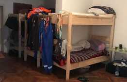 Casa 194 mp, teren 300 mp, 3 garaje, zona strazii Oasului