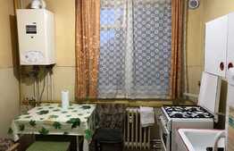 Apartament 2 camere, 45 mp, etaj intermediar, zona Mercur