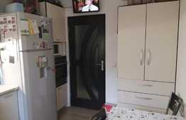 Apartament de vanzare, 3 camere decomandate, gradina 75 mp, Zona Stejarului ! 