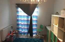 Apartament 3 camere, 81 mp, boxa, zona strazii Paris