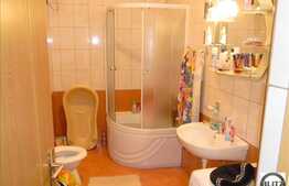 2 camere de vanzare in zona Edgar Quinet!