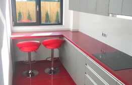 4 camere, 90 mp, TOTUL NOU, gradina, garaj, zona Complex Bonjour