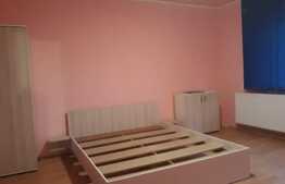 Garsoniera, 42 mp, zona strazii Plopilor