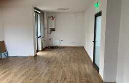 Apartament cu 2 camere, 62 mp, nemobilat,  zona UMF    
