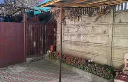 Apartament 2 camere, 51 mp, terasa 120 mp, boxa, zona strazii Traian