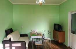 Apartament 2 camere, 51 mp, terasa 120 mp, boxa, zona strazii Traian