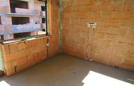 OPORTUNITATE! Apartament 2 camere, 72 mp, decomandat, semifinisat, zona Subcetate !