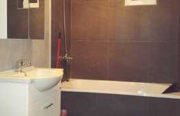 Apartament 2 camere, etaj intermediar, la cheie