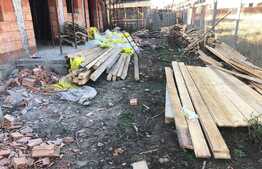 Apartament in vila, 46 mp, gradina de 50 mp, semifinisat!