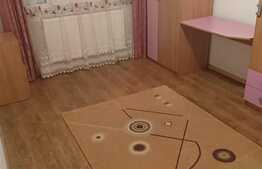 De vanzare apartament 4 camere, 76 mp, decomandat, zona Profi