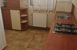 De vanzare apartament 4 camere, 76 mp, decomandat, zona Profi