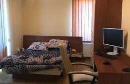 Casa 5 camere, 150 mp, teren 250 mp, garaj, zona strazii Traian Vuia