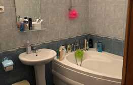 Apartament 2 camere, 52 mp, parcare, zona Golden Tulip 