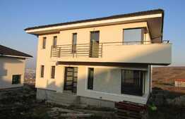 De vanzare casa individuala 138 mp, teren 450 mp, Exterior Est!