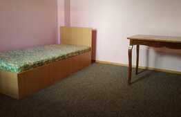 Garsoniera 28 mp, decomandata, zona Farmec