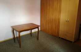 Garsoniera 28 mp, decomandata, zona Farmec