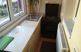 Garsoniera 28 mp, decomandata, zona Farmec