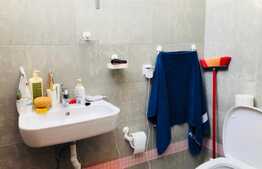 Apartament 3 camere,scara interioara, 100 mp, parcare, lux! Zona strazii Eroilor, Floresti!