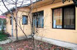 De vanzare casa cuplata, 80 mp, teren 120 mp, zona centrala!