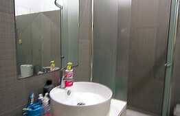 De vanzare casa cuplata, 80 mp, teren 120 mp, zona centrala!