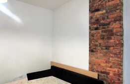 De vanzare casa cuplata, 80 mp, teren 120 mp, zona centrala!