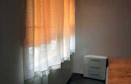 De vanzare casa cuplata, 80 mp, teren 120 mp, zona centrala!