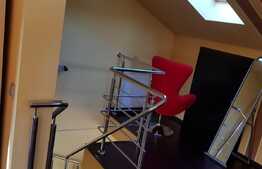 Apartament 3 camere, pe doua nivele, 91 mp, garaj si parcare, zona linistita!