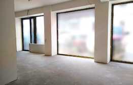 Spatiu comercial cu vitrina, 52 mp, zona Mihai Viteazu!