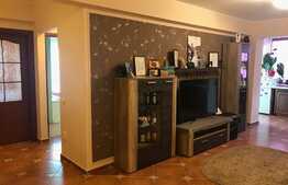 De inchiriat 3 camere, 70 mp, loc de parcare, zona strazii Porii!