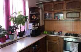 De inchiriat 3 camere, 70 mp, loc de parcare, zona strazii Porii!