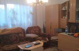Apartament 4 camere, 70 mp, decomandat, etaj intermediar, zona Nora