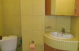 Apartament 3 camere, 65 mp, decomandat, parcare zona strazii Donath