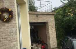 Casa individuala de vanzare, 220 mp utili, teren 650 mp, zona de case!