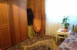 Apartament 3 camere, 65 mp, decomandat, parcare, boxa, zona OMV