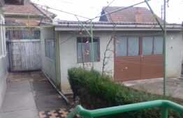 Casa individuala 73 mp, teren 180 mp, front 14 ml, zona de case!