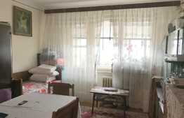 Apartament 2 camere decomandat, 50 mp, zona Hotel Royal