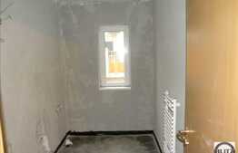 3 camere, 78 mp, 2 balcoane, semifinisat, zona strazii Avram Iancu!