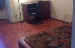 De vanzare garsoniera 28 mp, balcon, etaj intermediar, zona Iulius Mall