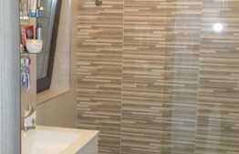 Penthouse 4 camere, 79 mp, decomandat,  terasa de 25 mp, parcare subterana, zona Aurel Vlaicu