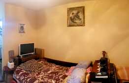 Garsoniera , 28 de mp , zona Mercur 