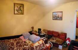 Garsoniera , 28 de mp , zona Mercur 