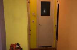 Apartament 3 camere, 77 mp, decomandat, zona strazii Paris