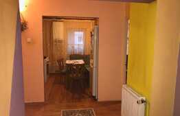 Apartament 3 camere, 77 mp, decomandat, zona strazii Paris