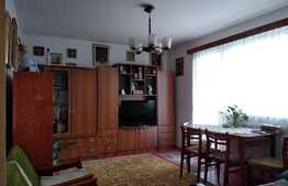 Apartament 4 camere, 82 mp, decomandat, boxa, zona Aleea Meziad