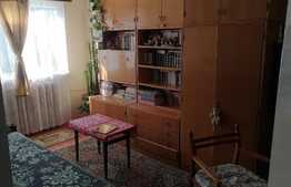 Apartament 4 camere, 82 mp, decomandat, boxa, zona Aleea Meziad