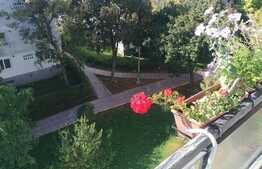 Apartament 4 camere, 82 mp, decomandat, boxa, zona Aleea Meziad