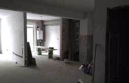 Apartament 3 camere, 54,86 mp, decomandat, etaj intermediar, zona Petrom